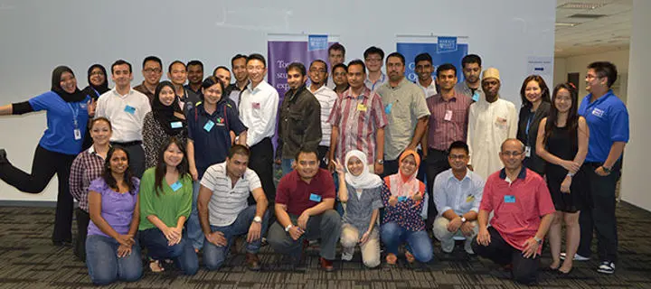 group shot of HWUM's first Post Graduate students and Under Graduate students