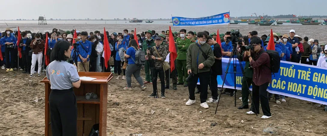 Building community engagement to tackle the impact of plastics on coastal communities in Vietnam. Building community engagement to tackle the impact of plastics on coastal communities in Vietnam.