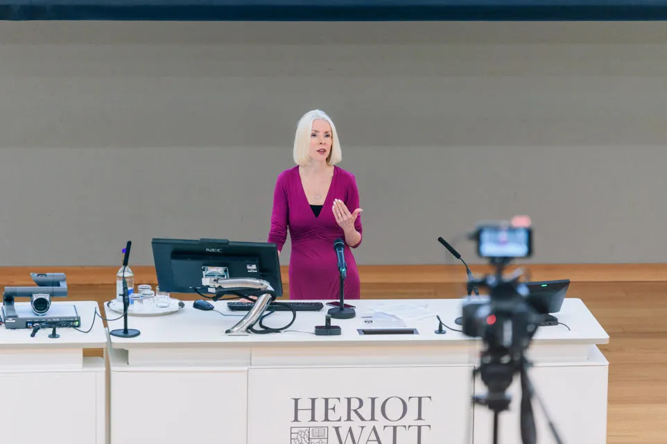 Professor Linda Bauld, Chief Social Policy Advisor to the Scottish Government Professor Linda Bauld, Chief Social Policy Advisor to the Scottish Government