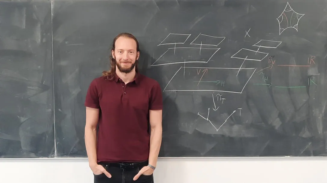 Dr Alessandro Sisto, an Associate Professor at Heriot-Watt's School of Mathematical and Computer Sciences. Dr Alessandro Sisto, an Associate Professor at Heriot-Watt's School of Mathematical and Computer Sciences.