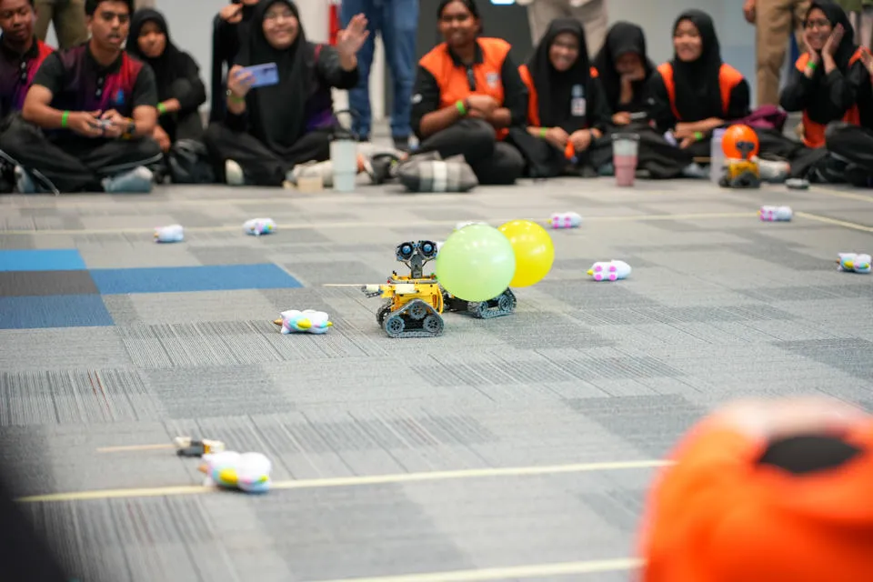 Heriot-Watt University Malaysia Image of a robot.