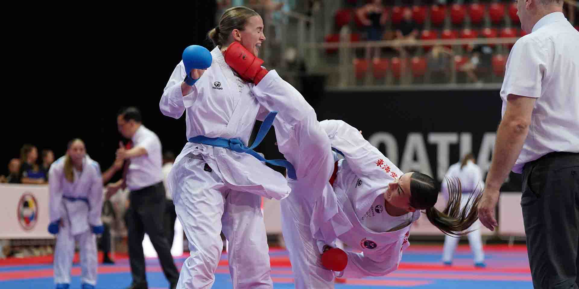 Kori Fital in action wearing the red gloves.
