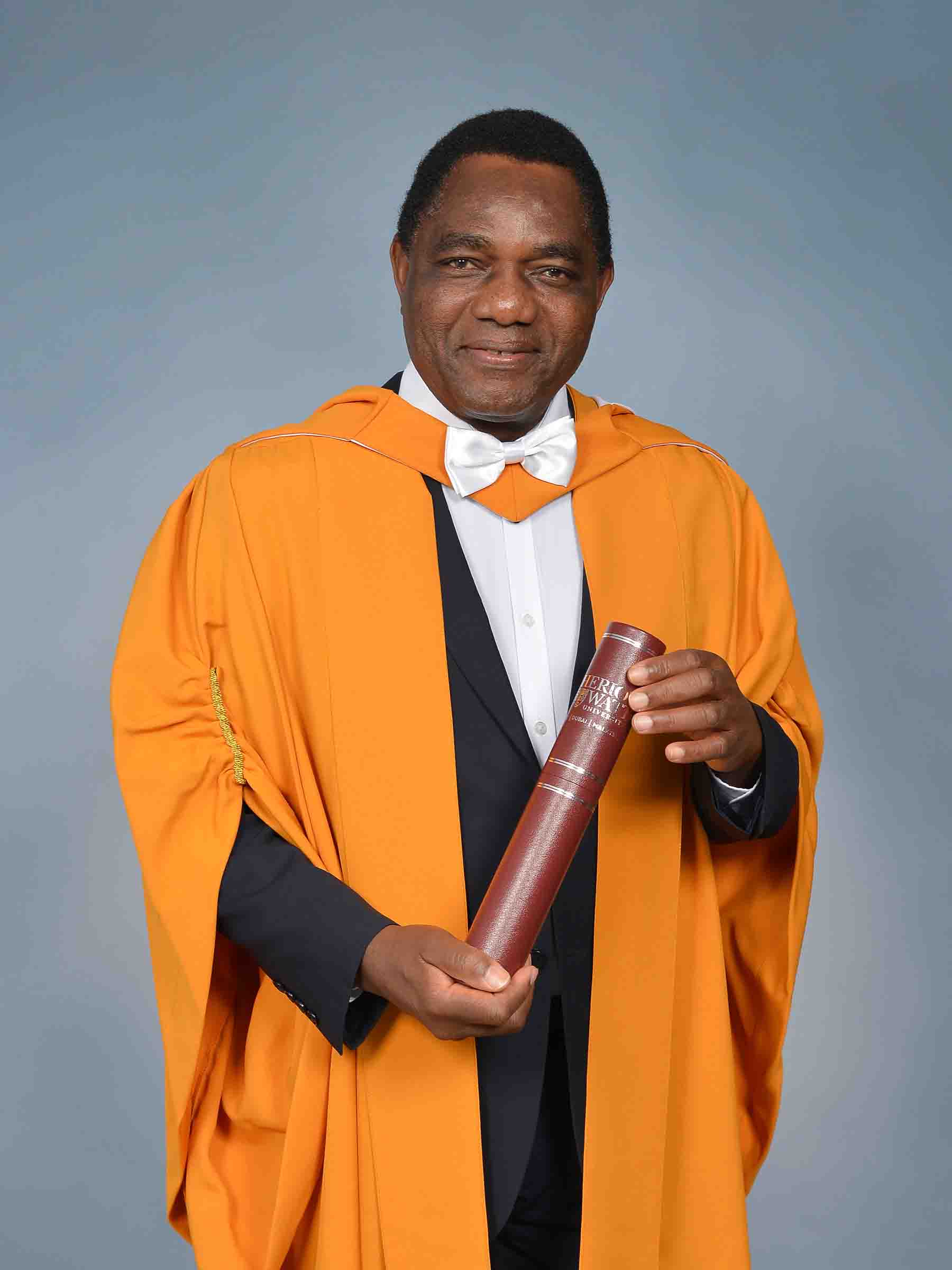  President Hakainde Hichilema pictured holding his scroll.