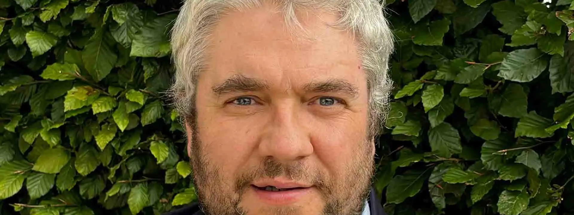 Professor Robert Thomson.