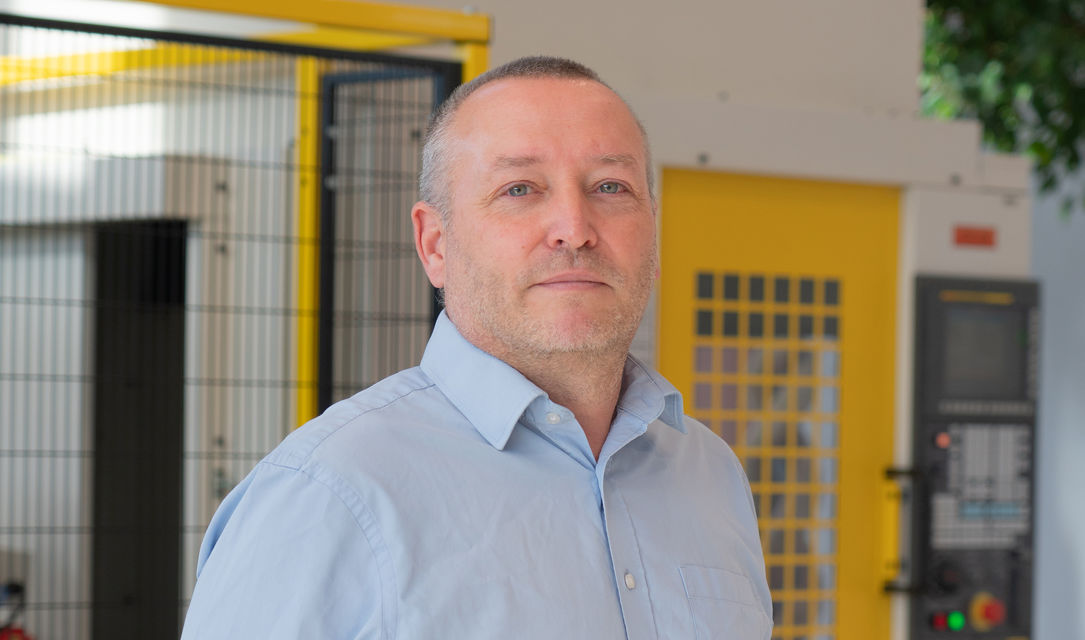 Rob Bash, Renishaw General Manager – Group Engineering. Rob Bash, Renishaw General Manager – Group Engineering.