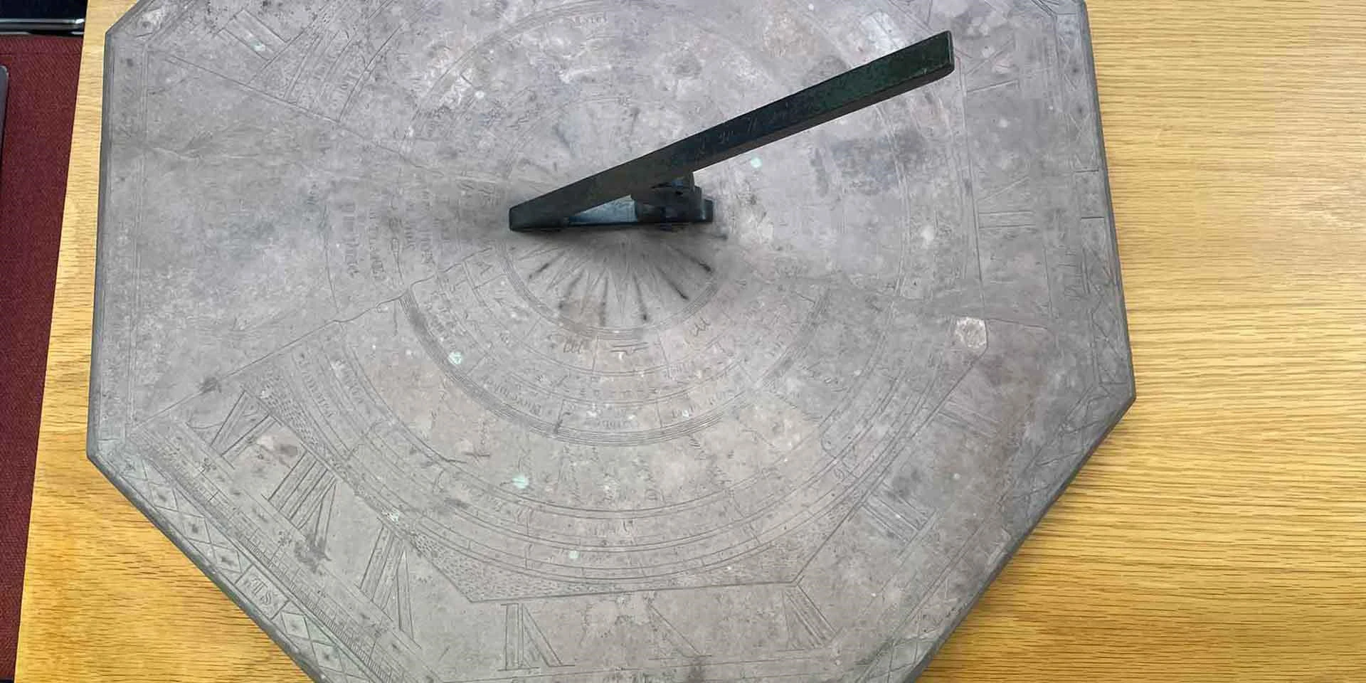 Sundials Library Restored sundial from the 1820s goes on display at Heriot-Watt ...