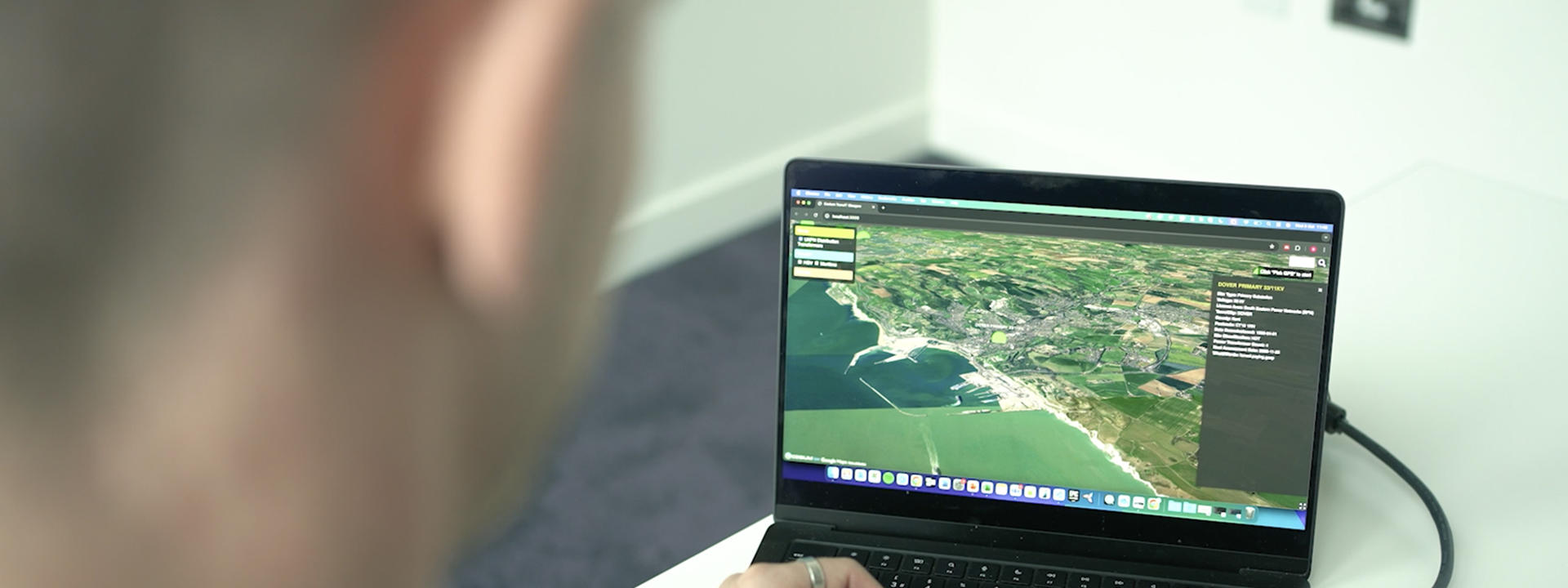 TransiT researcher Daniel Mitchell using visualisation software.