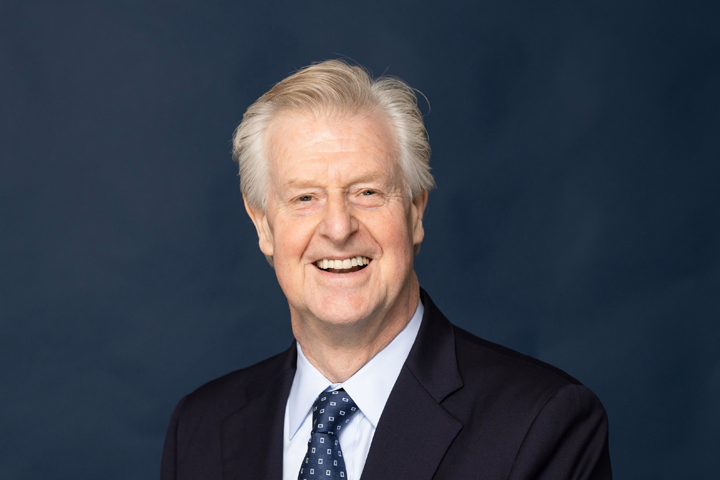 Dr Martin Mackay 