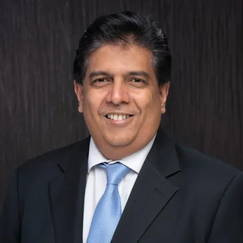 Dr Matthew Sukumaran Dr Matthew Sukumaran