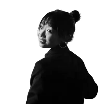 Yujia Han