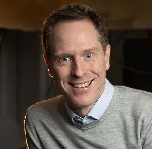 Professor Jonathan Leach