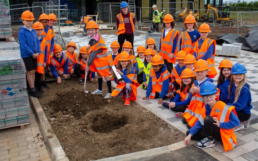 P4 pupils from Nethercurrie PS bury time capsule at National Robotarium