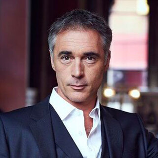 Greg Wise