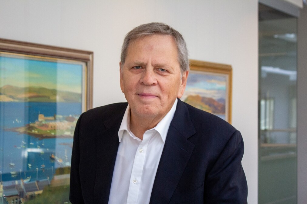 Prof. Cummings