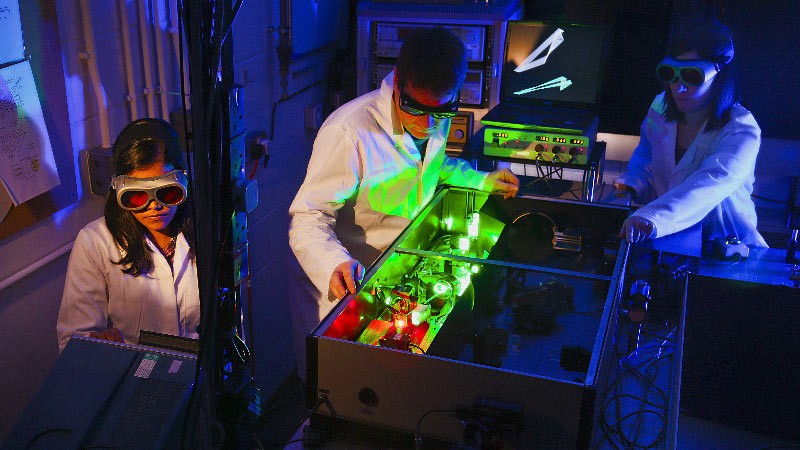 Students working in lab